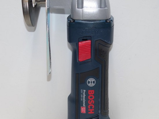Akukäärid metalli lõikamiseks Bosch GSC 18V-16 E