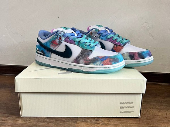 Nike SB Dunk Low Futura Laboratories Bleached Aqua