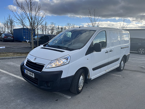 Авто в аренду (2 фото из 6)