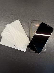 iPhone 12 Pro Max 256 Gold (1 foto / 4)