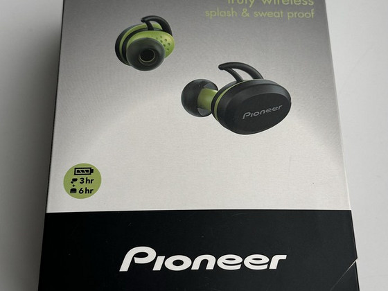 Pioneer E8 Truly Wireless Yellow