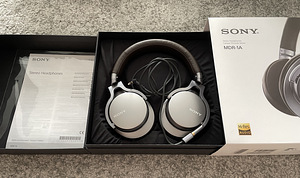 Kõrvaklapid Sony MDR-1A (2 foto / 3)