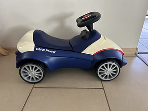 BMW mänguauto (1 foto / 3)