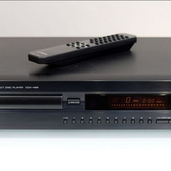 Yamaha CDX-496 CD Player Black