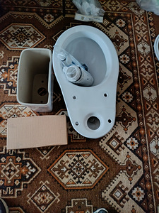 Müüa uus alumise väljundiga tualett. (2 foto / 5)