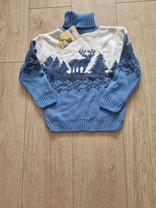 Свитер (2 фото из 4)