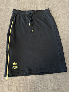 Adidas seelik XS /S (1 foto / 3)