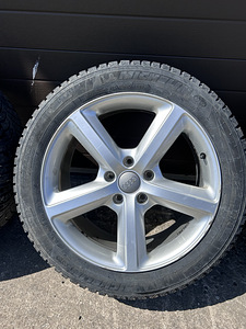 Audi q7 r20 диски (2 фото из 2)