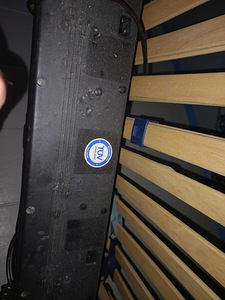 Reguleeritav mootoriga voodi ilma madratsita ja puitraamita (6 foto / 8)
