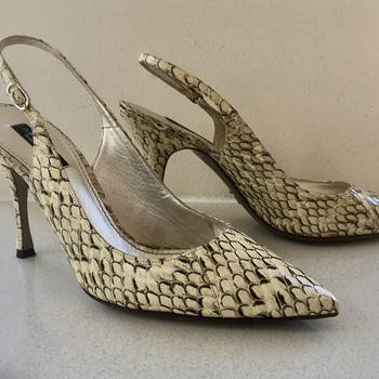 Dolce Gabbana D&G ussimustriga nahast kingad 38