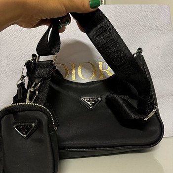 Prada Nylon Re Edition Shoulder Bag. Как новый!