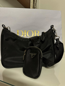 Prada Nylon Re Edition Shoulder Bag. Uueväärne! (4 foto / 7)
