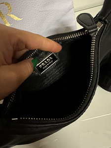 Prada Nylon Re Edition Shoulder Bag. Uueväärne! (6 foto / 7)
