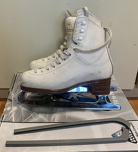 Коньки Jackson mystique 1C (3 фото из 5)