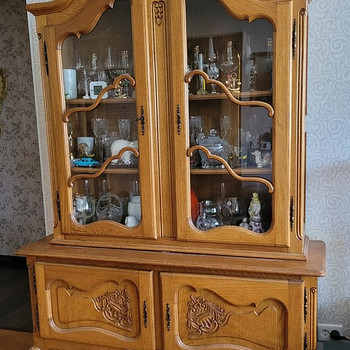 Буфет , витрина . Массив дуба.