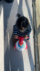 Fisherprice детский скутер (каталка) (1 фото из 3)