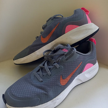 Кроссовки Nike 39