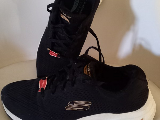 Skechers tossud 39