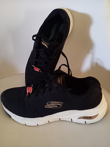 Skechers tossud 39 (1 foto / 2)
