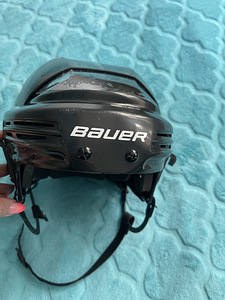 Новый детский хоккейный шлем Bauer (5 фото из 6)