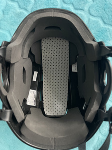 Новый детский хоккейный шлем Bauer (2 фото из 6)