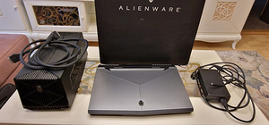 Alienware 17 R4 — i7 7820HK,GeForce GTX 1080 (3 фото из 9)