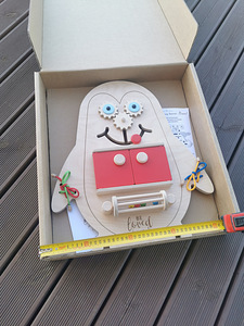 Tegeluskeskus tegelussein Busyboard busy board montessori (2 foto / 9)