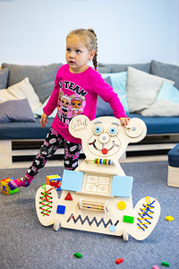 Tegeluskeskus tegelussein Busyboard busy board montessori (9 foto / 9)