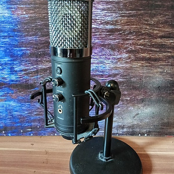 Микрофон GXT 252