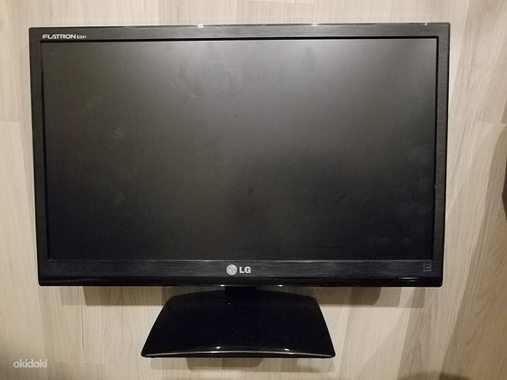 LG Flatron E2241 FHD Monitor