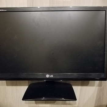LG Flatron E2241 FHD Monitor