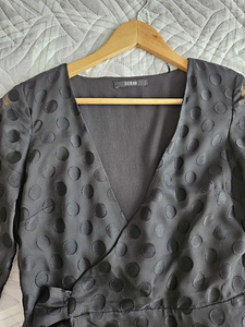 Naiste kleit GUESS XS uus (3 foto / 6)
