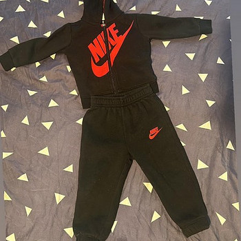 Nike kostüüm