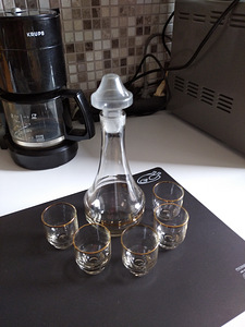 Karahvin 300ml ja 5 pitsi 50ml. Vintage. Nõuka-aeg. Klaas (1 foto / 4)