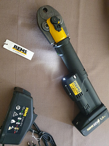 TORUPRESS MINI-PRESS S 22V ACC+PIHID REMS U16mm (4 foto / 9)