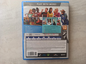 Sims 4 Bundle PS4 (3 foto / 3)