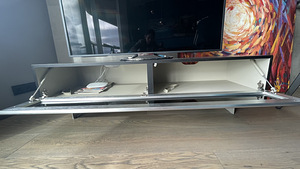 BoConcept TV alus sahtliga (4 foto / 4)