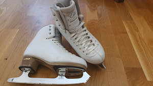 Jackson Elle 2131 iluuisud s33 s34 (1 foto / 8)