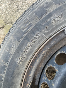 195/55 R15 (3 foto / 3)