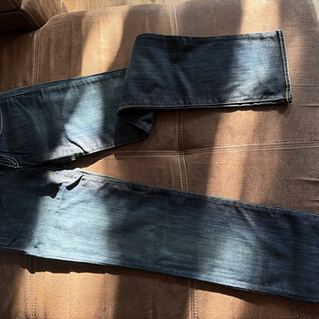 Teksad Calvin Klein Jeans, suurus 25, uued, lukk katki