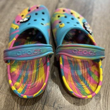 CROCS