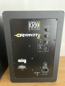 KRK Rokit8, студийные мониторы, 2 шт + подставки Millenium! (4 фото из 7)