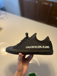 Кроссовки Calvin Klein (1 фото из 3)
