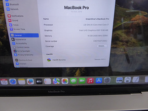 Sülearvuti Apple Macbook Pro 2018 15.4 + laadija (6 foto / 6)