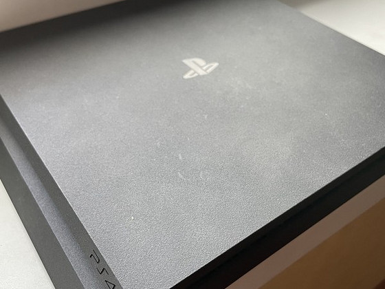 PlayStation 4 slim