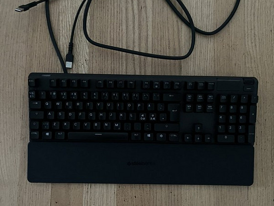 SteelSeries Apex Pro Red Switch, SWE.