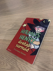 Lasteraamat Hirmus Henry äratab surnuid (1 foto / 2)
