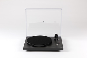 Rega Planar 1 PLUS vinüülplaadimängija (1 foto / 4)