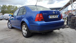 VW BORA, VARUOSAD (5 foto / 10)