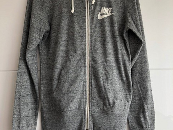 Uus Nike dressipluus